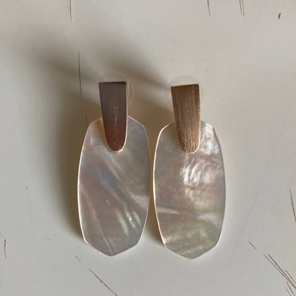 Kendra Scott Aragon Mother of Pearl Drop Earrings